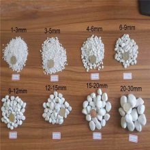 靈壽縣瑪琳礦產品加工廠 營口瑪琳白色碎石，為綠化園林添一抹純凈雅致
